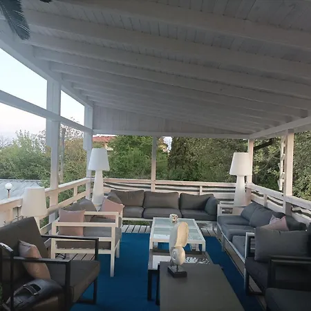Holiday home Ray House