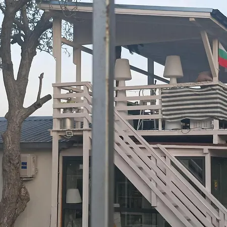 Holiday home Ray House